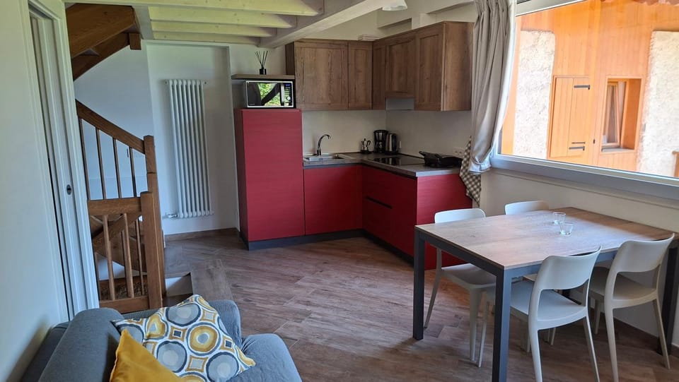 Kitchen or kitchenette, Living room, kitchen