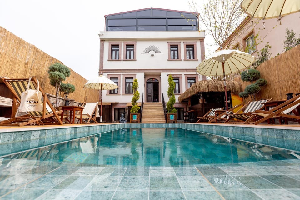 Property building, Swimming pool
