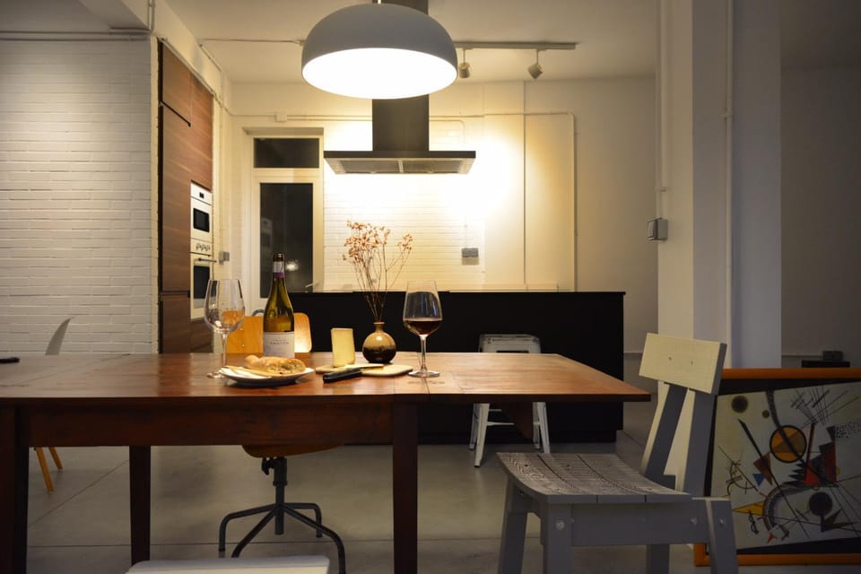 Kitchen or kitchenette, Dining area, Food