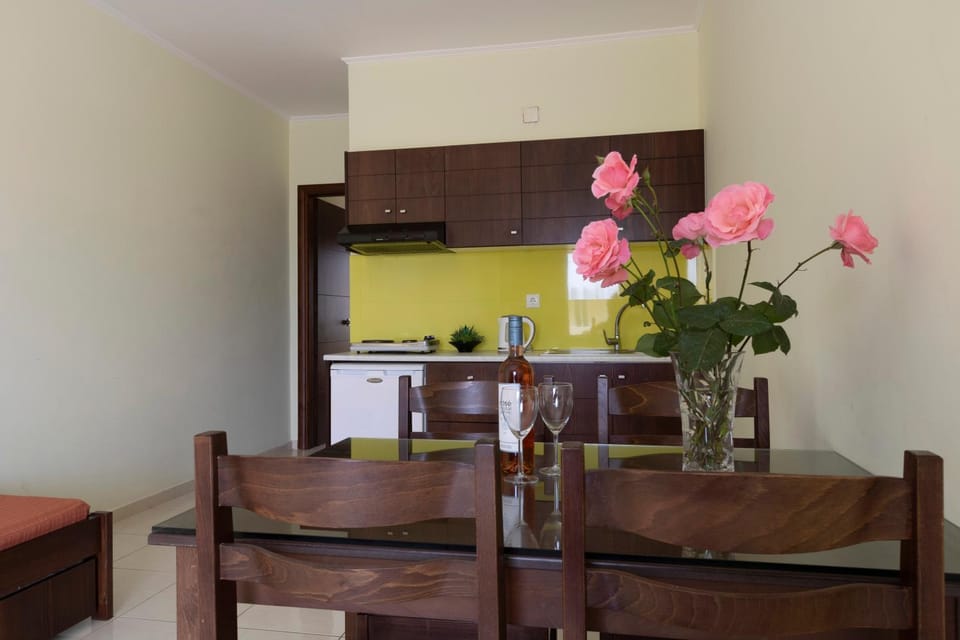 Sandy Suites Apartment hotel in Crete