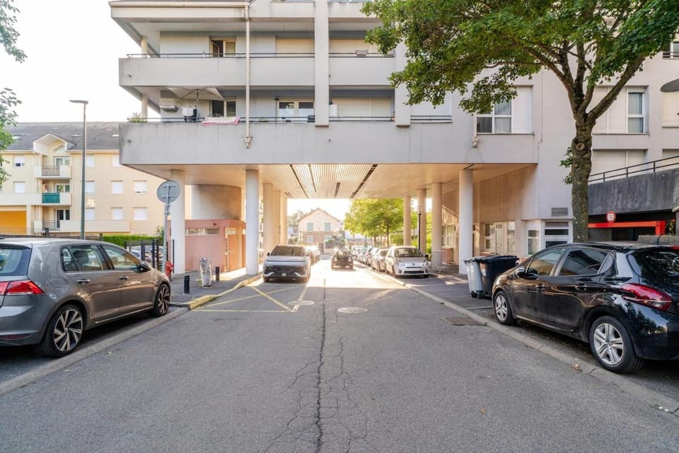 Duplex Plaisir - 25 min du centre de Paris - avec Parking Apartment in Île-de-France