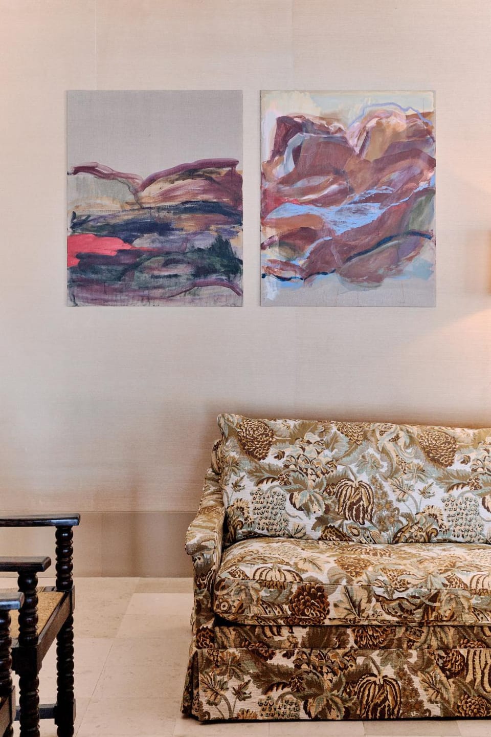 Living room, Decorative detail, Seating area