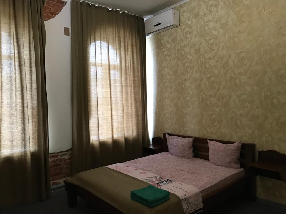 Bed, Photo of the whole room, Bedroom, air conditioner