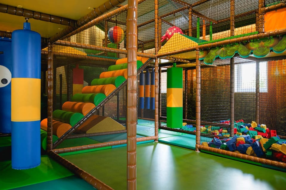 Kids's club
