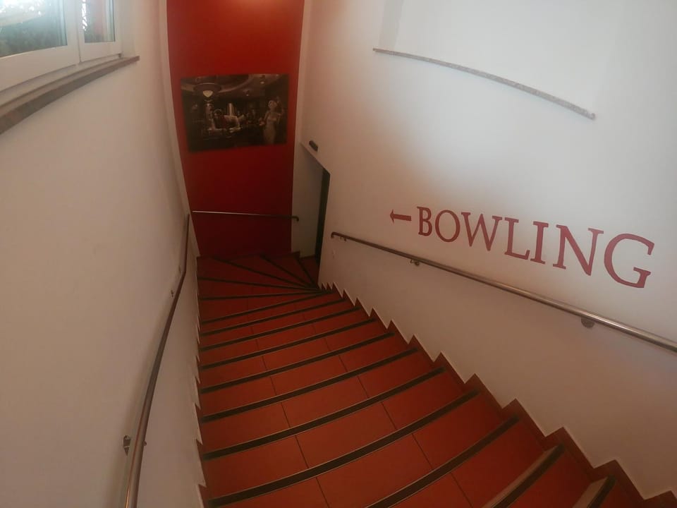 Bowling