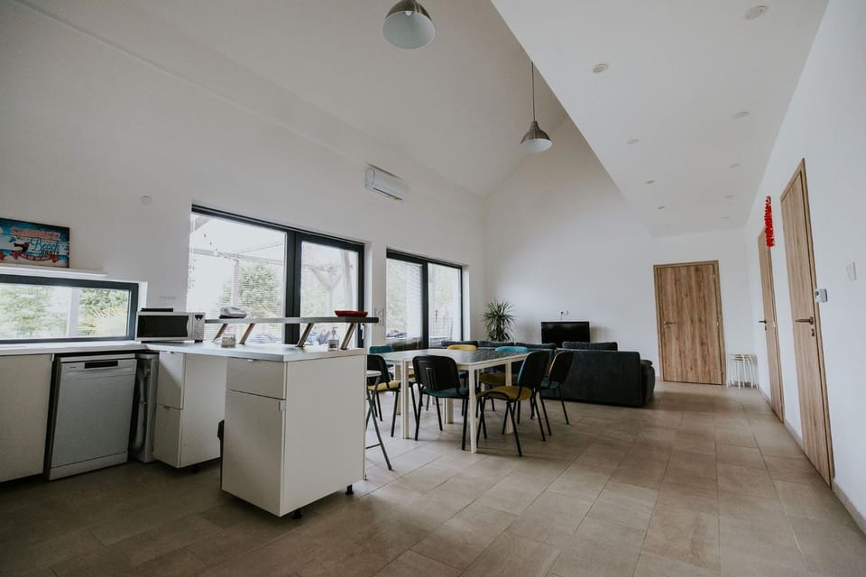 Kitchen or kitchenette, Living room, Dining area