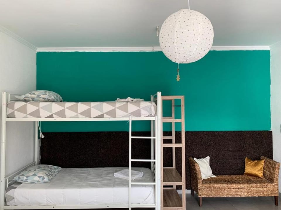 Bed, Bedroom, bunk bed