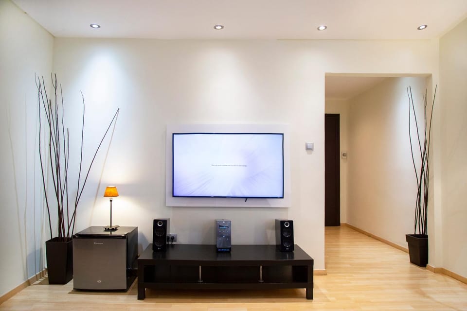 TV and multimedia, Living room, Seating area