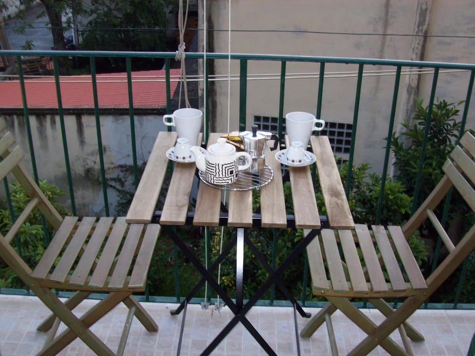 Balcony/Terrace, Garden view