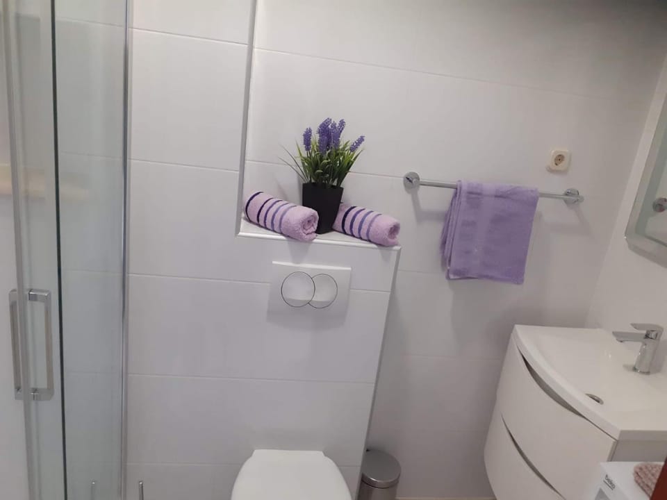 Apartment Irena Bol Apartment in Bol