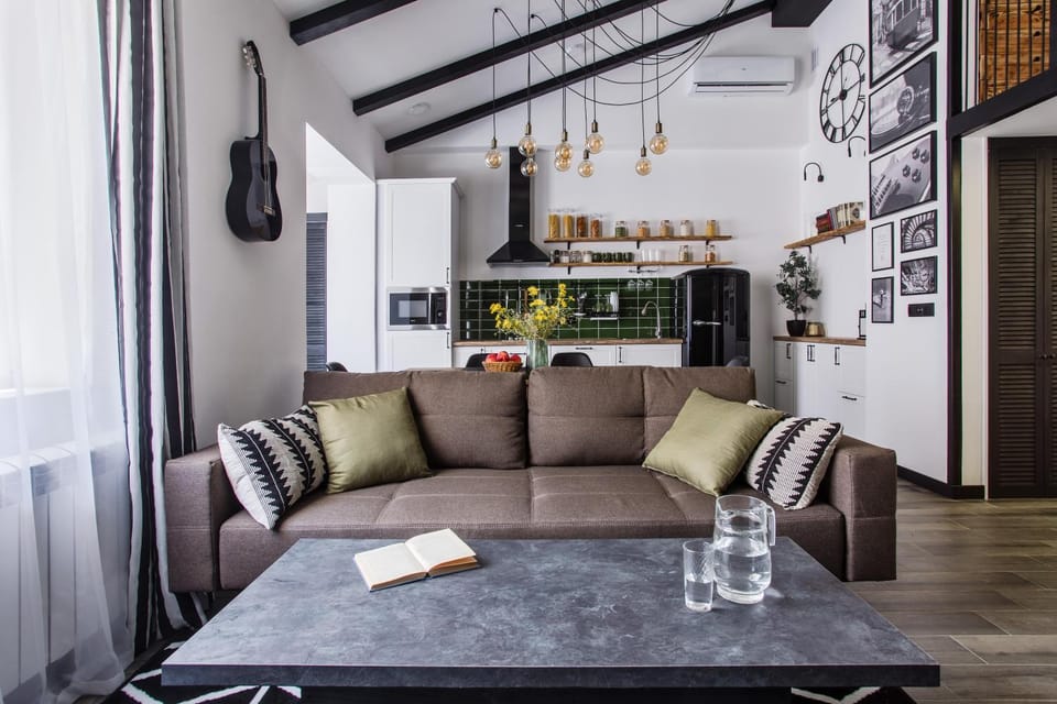 Kitchen or kitchenette, Living room