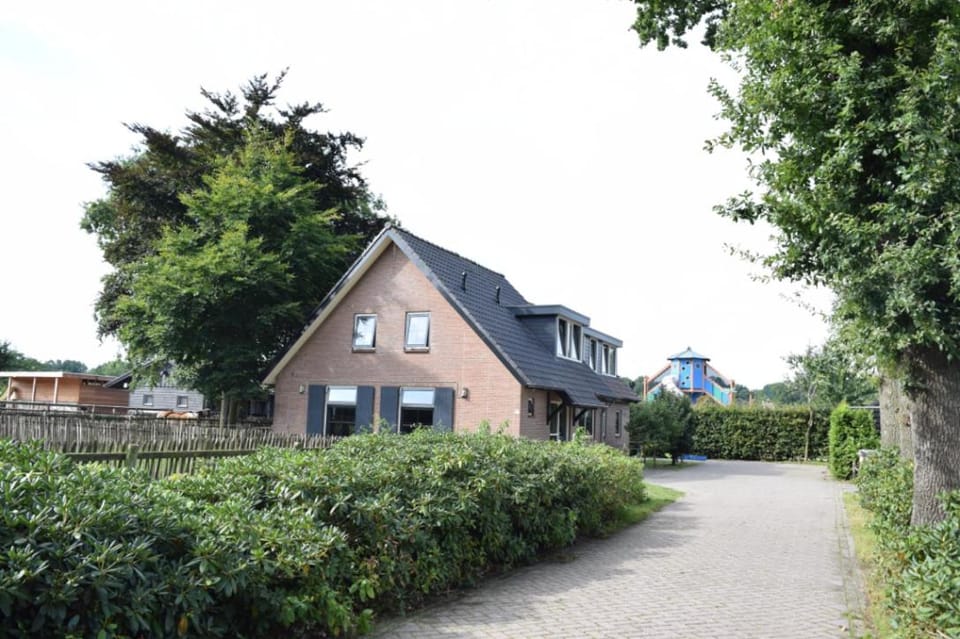 Groepsboerderij 20 pers. Hotel in Gelderland, Netherlands