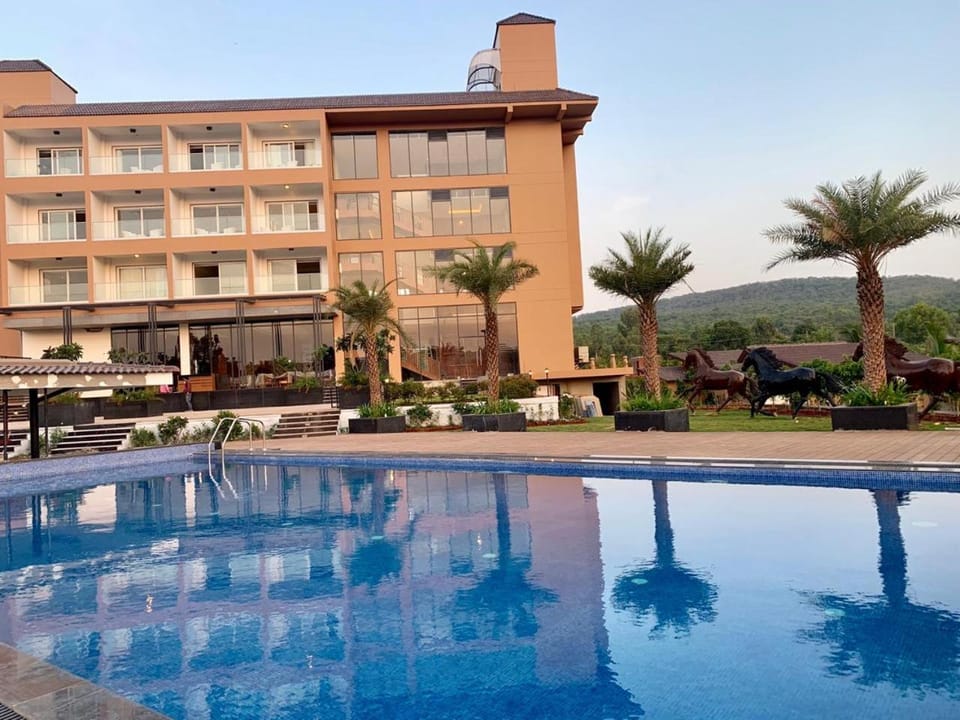 Property building, Swimming pool