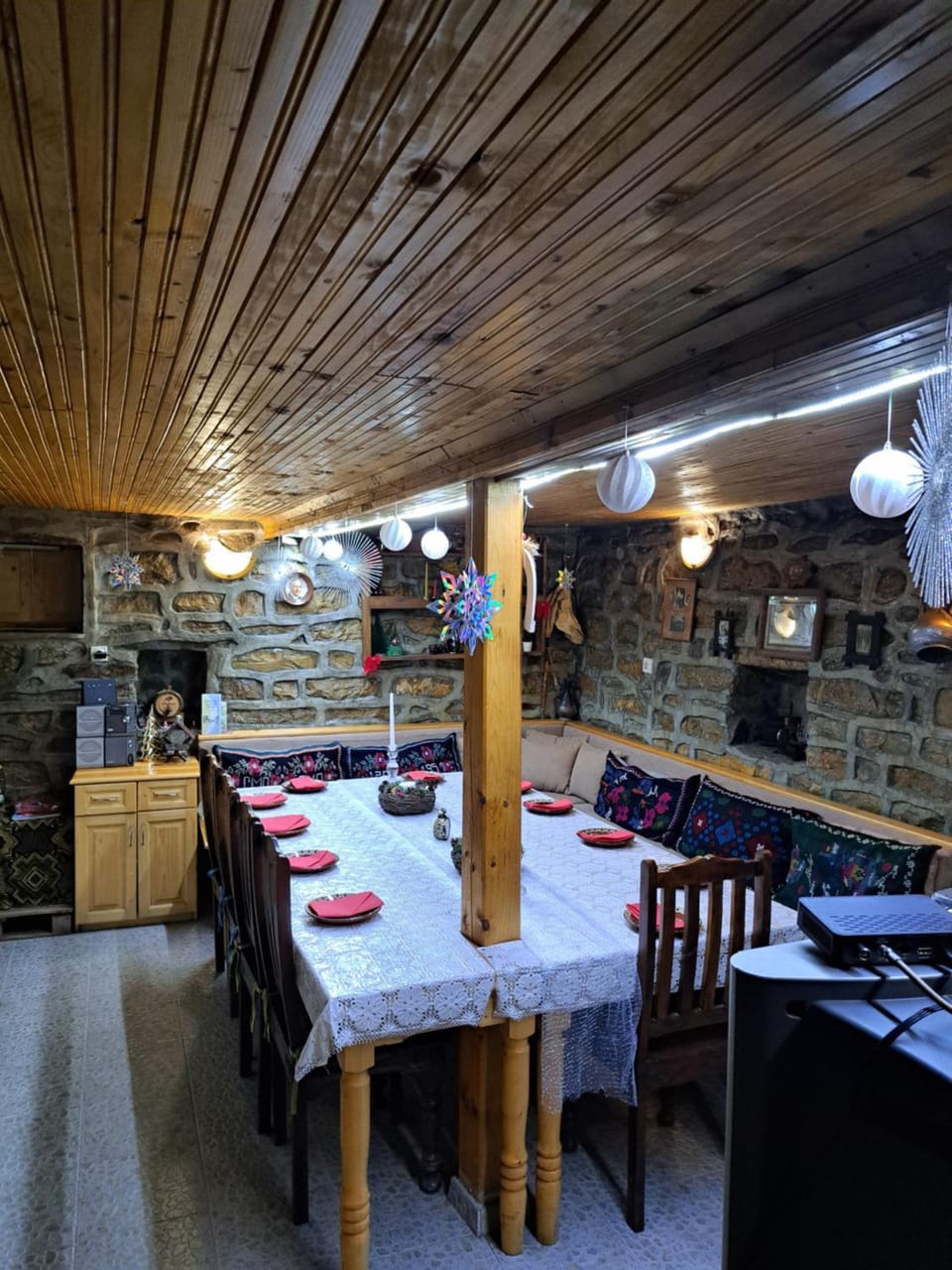 Дядо Цоньовата къща самостоятелен имот с басейн Villa in Gabrovo, Bulgaria