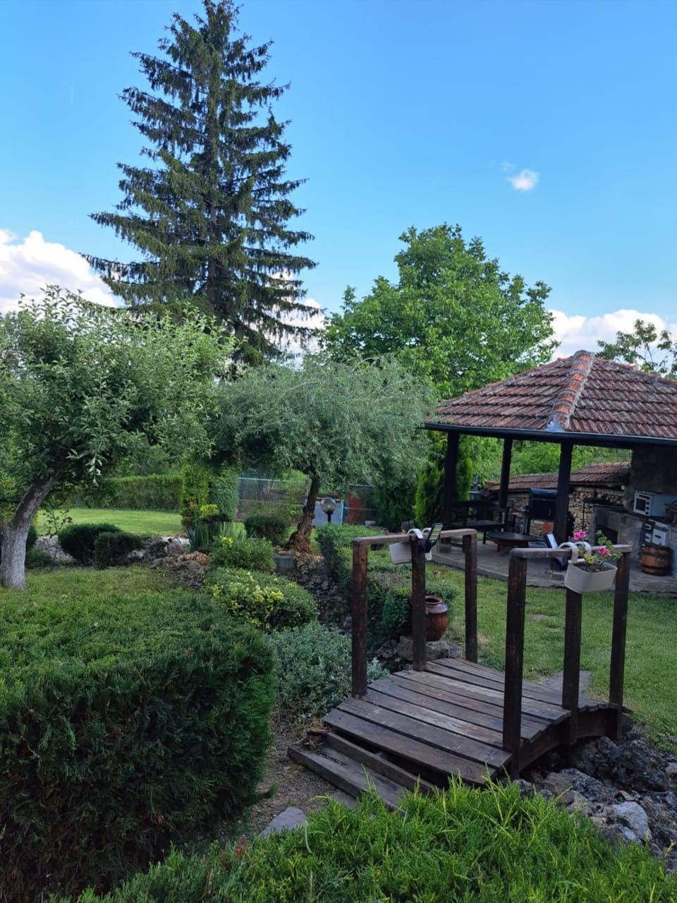 Дядо Цоньовата къща самостоятелен имот с басейн Villa in Gabrovo, Bulgaria