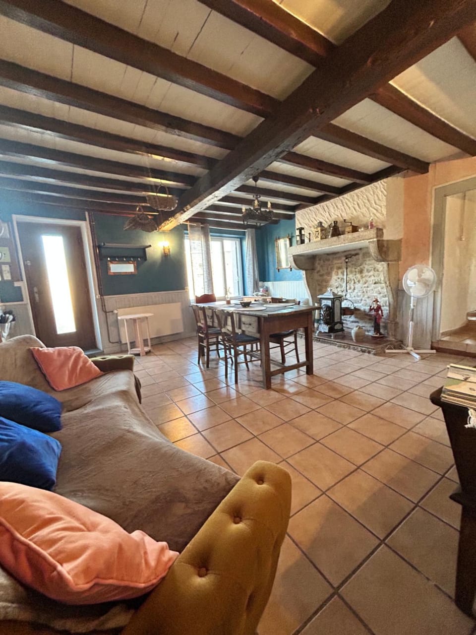 APPARTEMENT INDÉPENDANT plein de charme 2 chambres Apartment in Auvergne-Rhône-Alpes