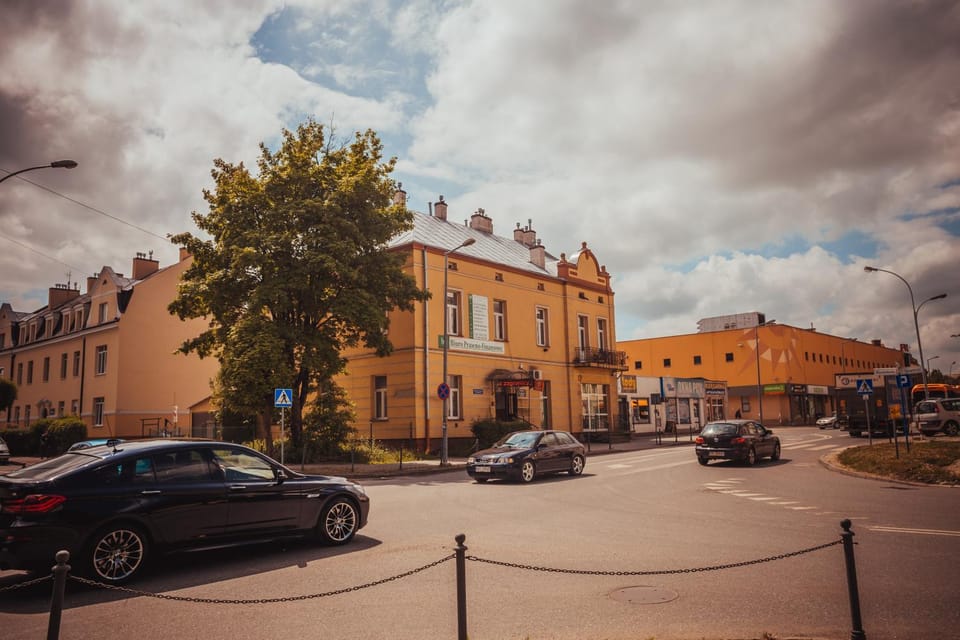 Property building, Neighbourhood, Street view