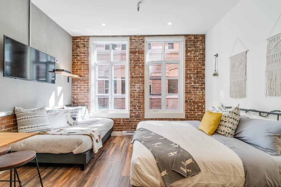 Bed, Photo of the whole room