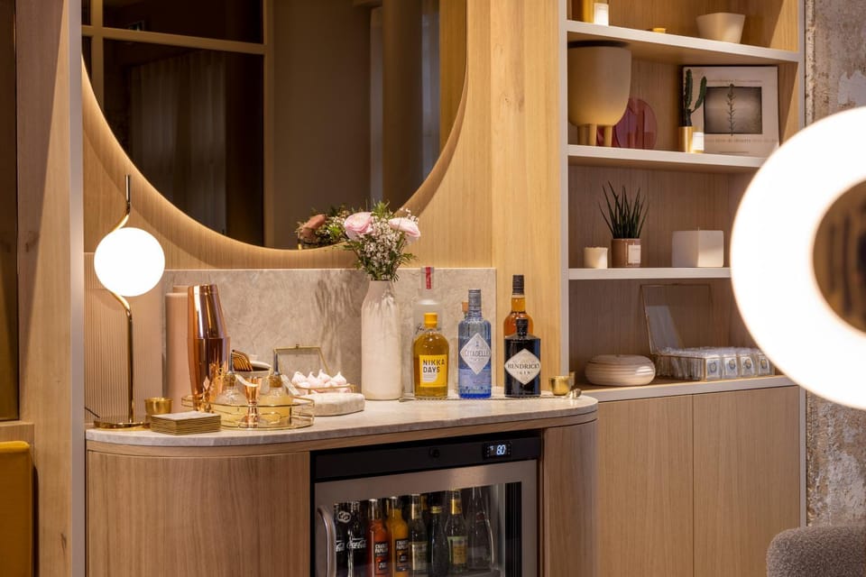 Lounge or bar