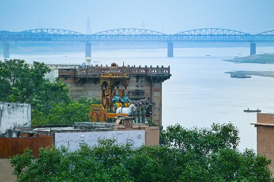 Nearby landmark