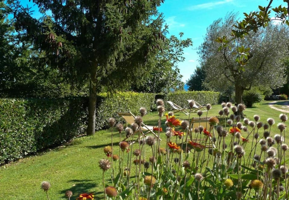 poggio vaccaio depandance in piscina House in Umbria