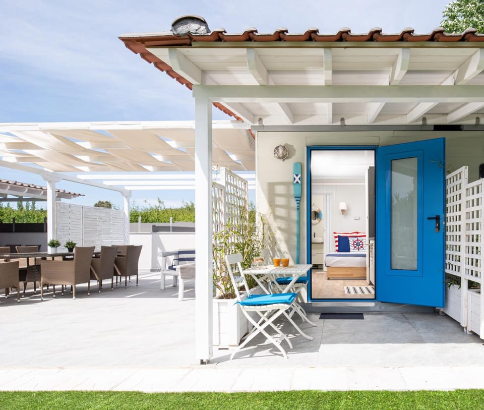 BBQ facilities, Inner courtyard view