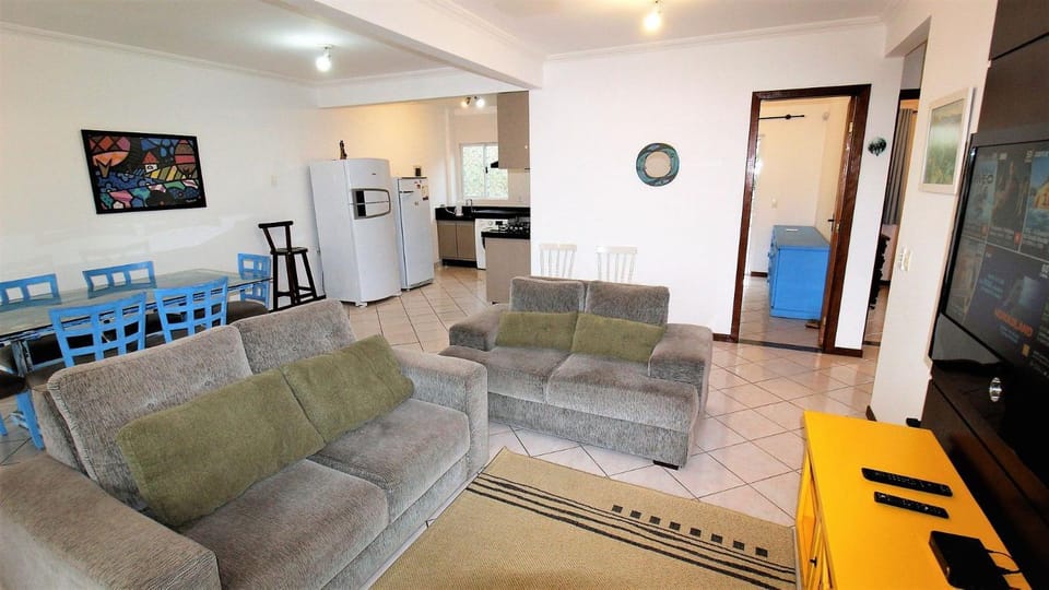 TV and multimedia, Living room, Dining area