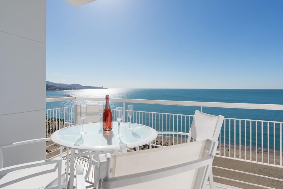 Day, View (from property/room), Balcony/Terrace, Balcony/Terrace, Dining area, Sea view