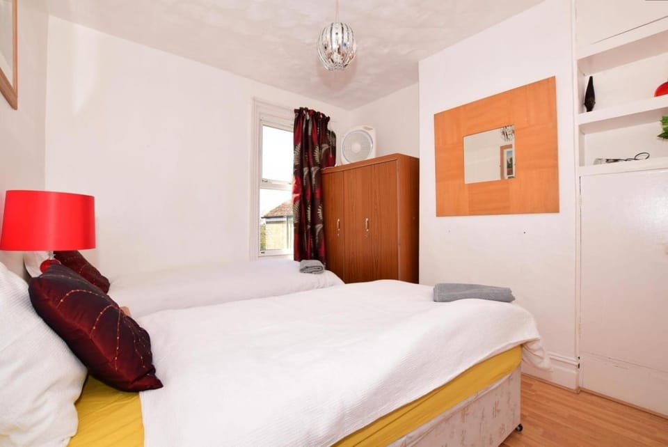 Cliftonville Approach Apartment in Margate