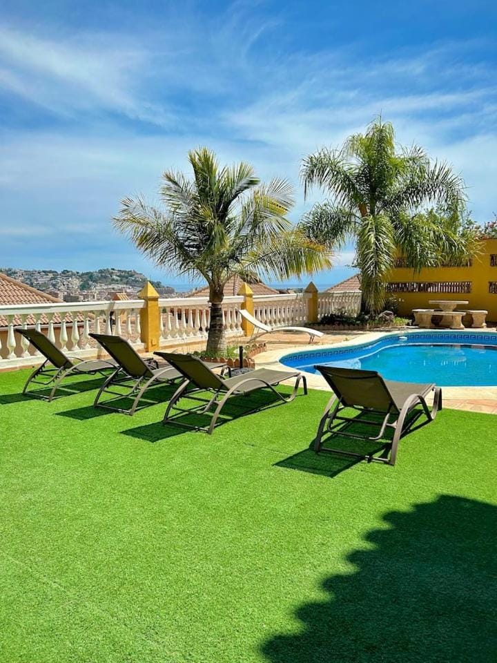 Day, Natural landscape, Garden, Pool view, Sea view, Swimming pool, Breakfast, sunbed