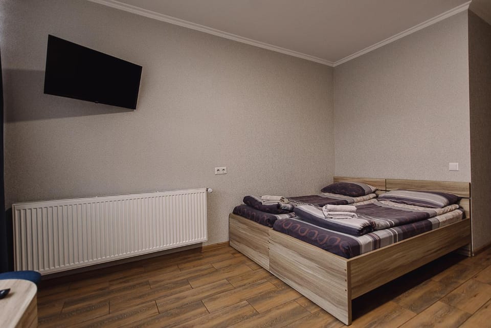 Bed, TV and multimedia, internet, towels