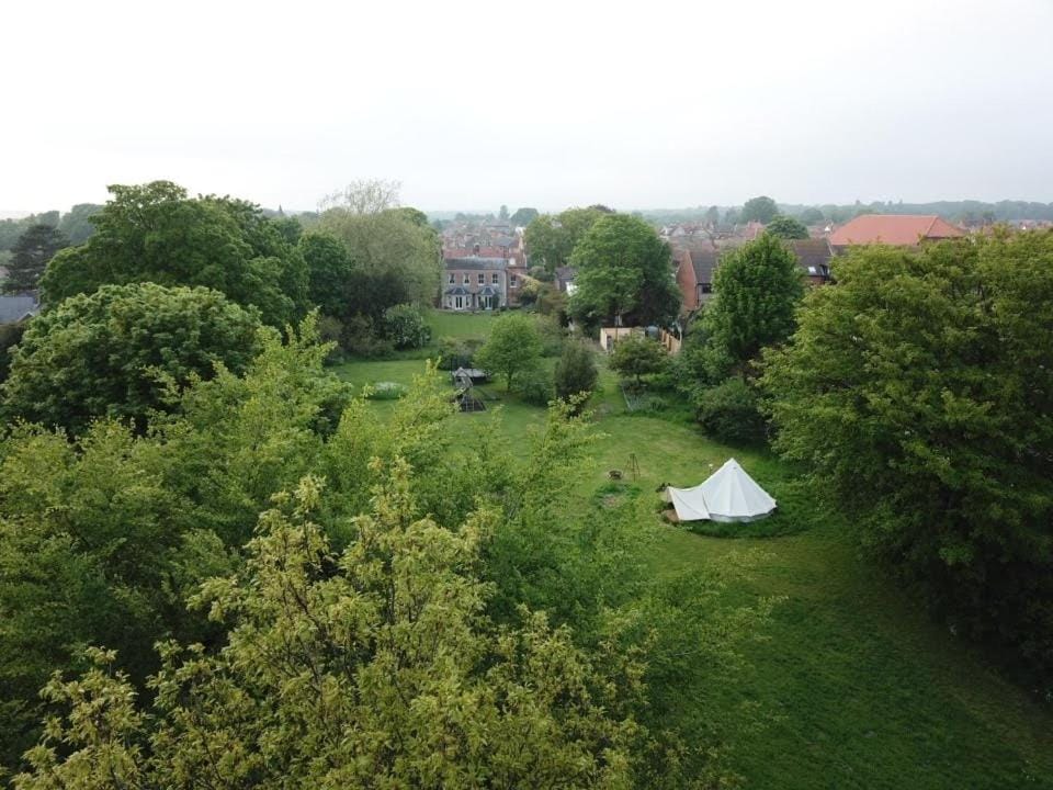 Mulberry Meadow Bell Tent Luxury tent in Holt