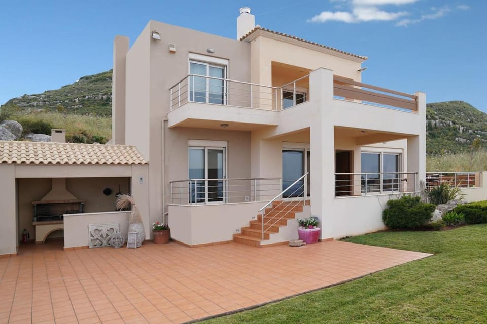 Property building, Day