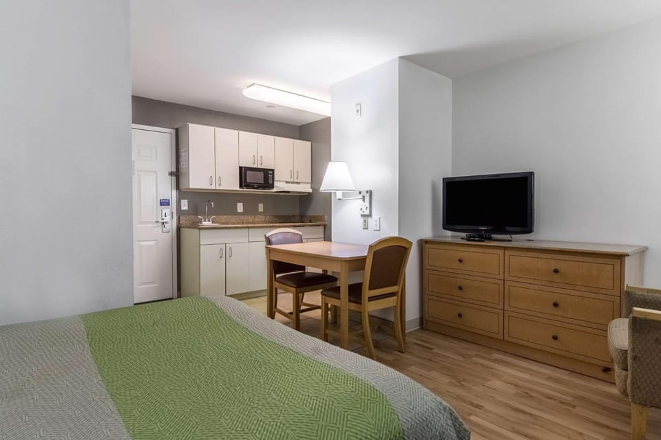 TV and multimedia, Photo of the whole room, Seating area, On site