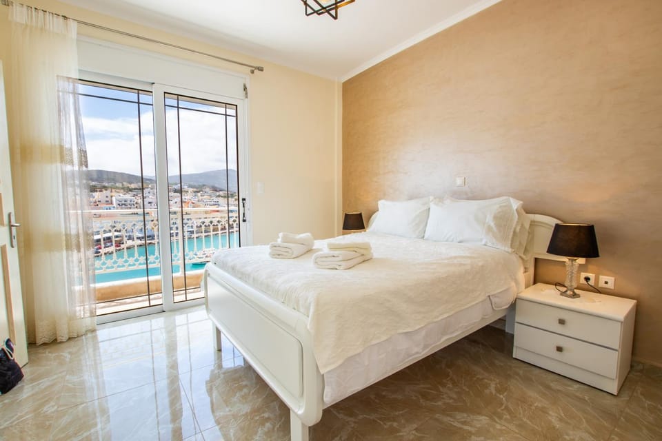 Bed, View (from property/room), Balcony/Terrace, Photo of the whole room, Bedroom, towels