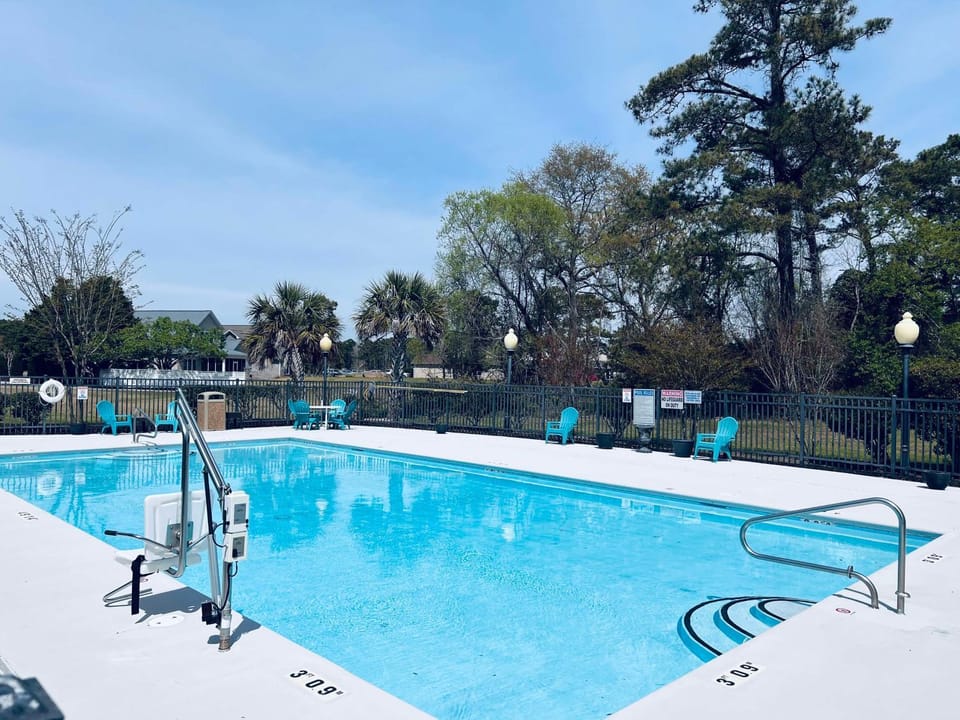 Pool view, Swimming pool