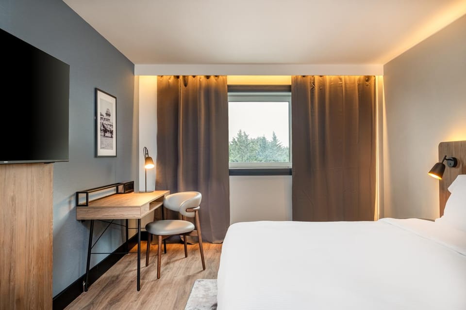 TV and multimedia, Seating area