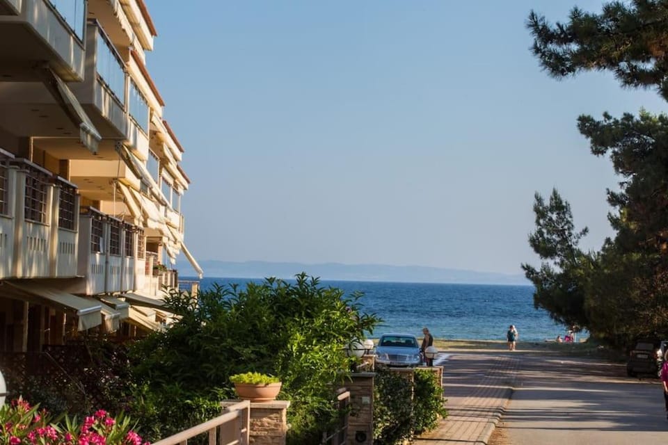 Stylish beach house by the sea House in Halkidiki