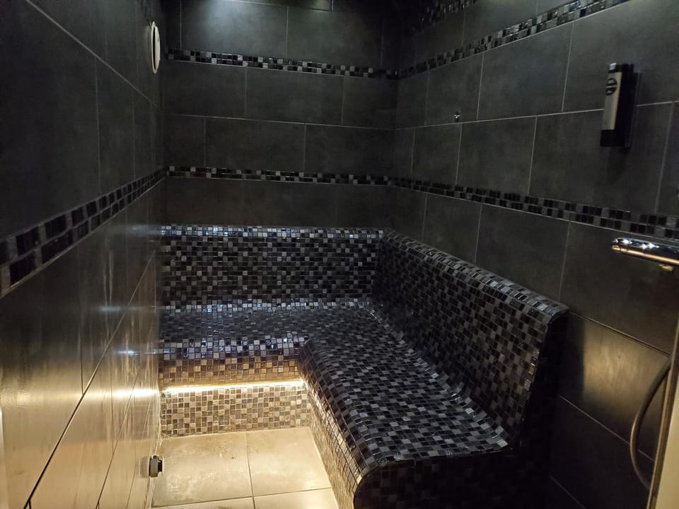 Spa and wellness centre/facilities