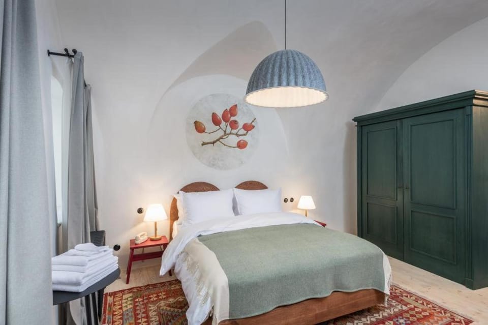 Bed, Photo of the whole room, Bedroom, towels, wardrobe