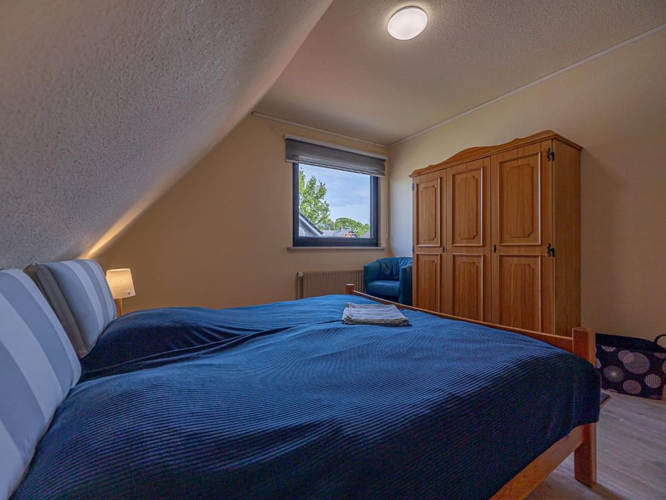 Bed, Bedroom, wardrobe