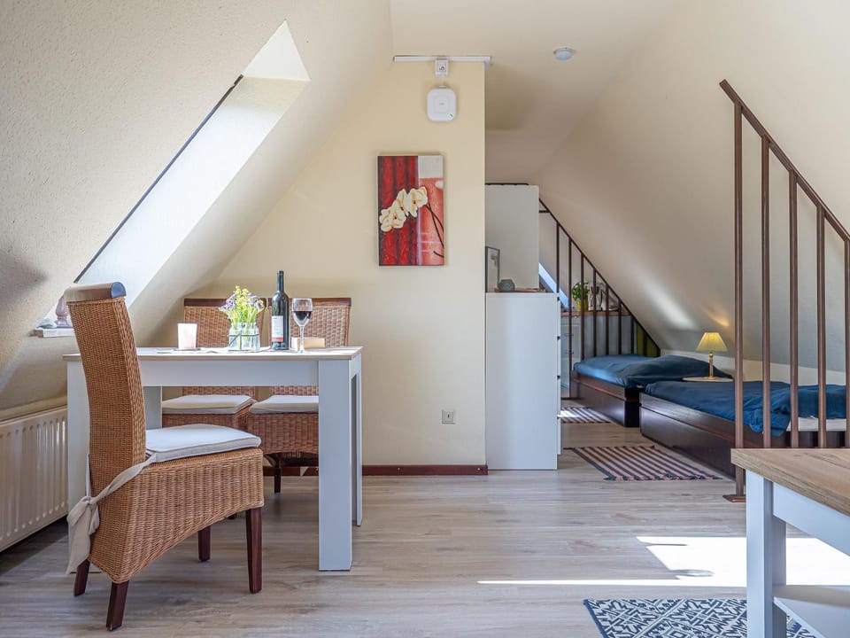 Living room, Dining area, Bedroom