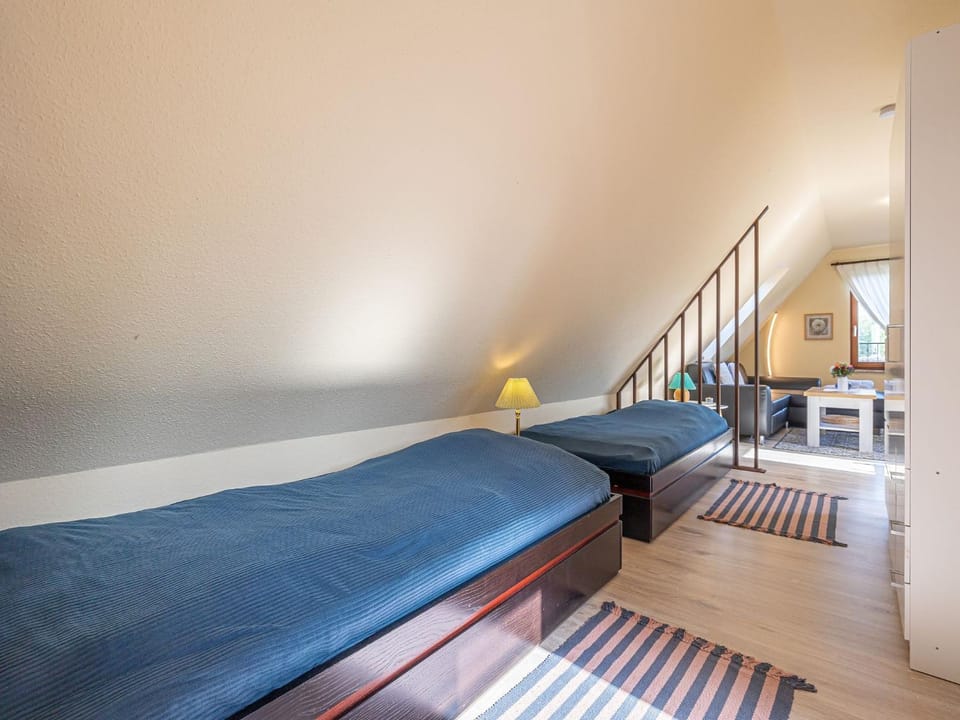 Bed, Living room, Bedroom