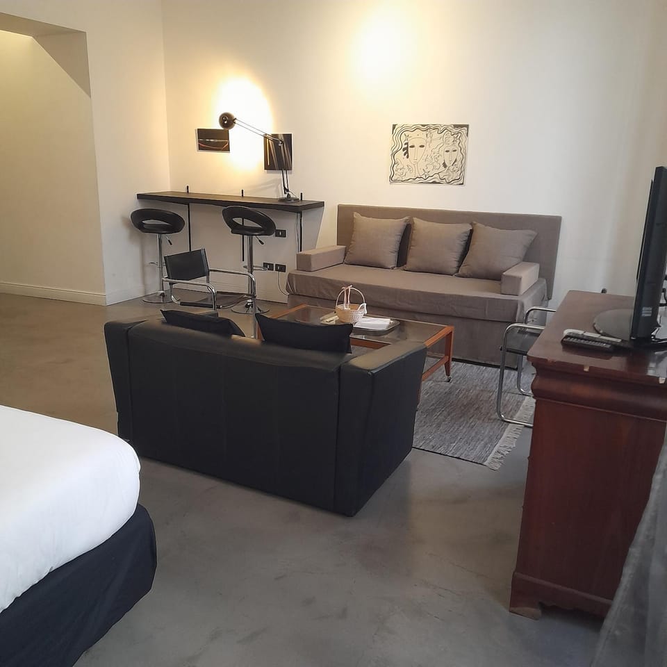 TV and multimedia, Seating area, hair dresser