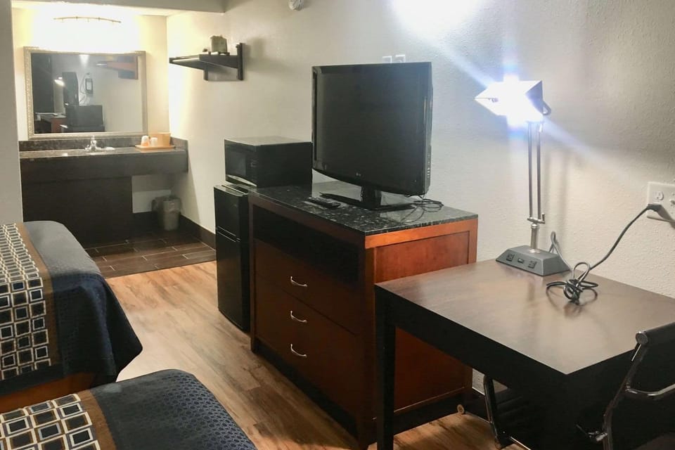 Photo of the whole room, On site