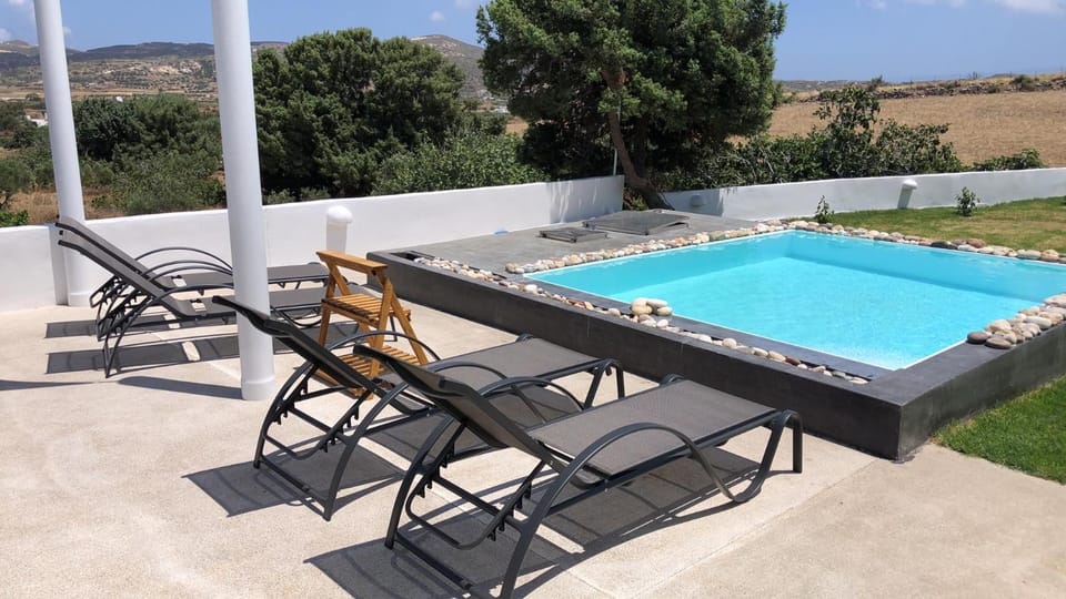 villa windmill Farm Stay in Milos