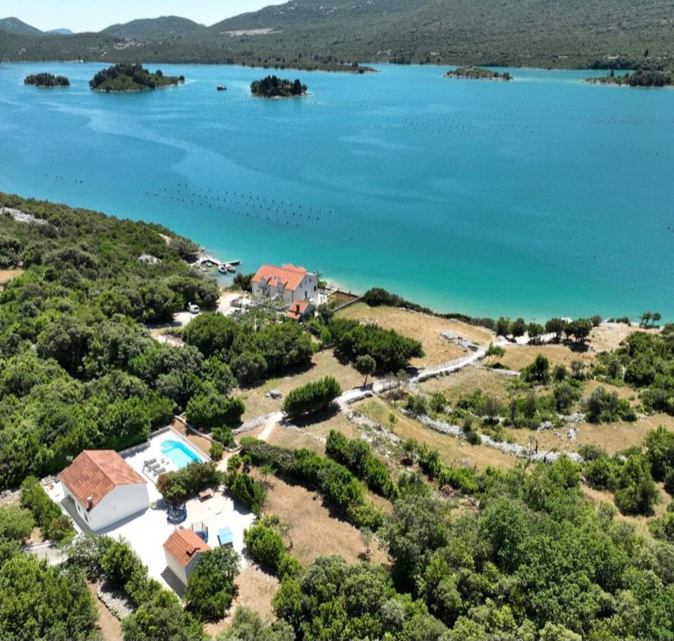 Beachfront Villa with Swimming Pool, Terrace and Sea view Villa in Dubrovnik-Neretva County