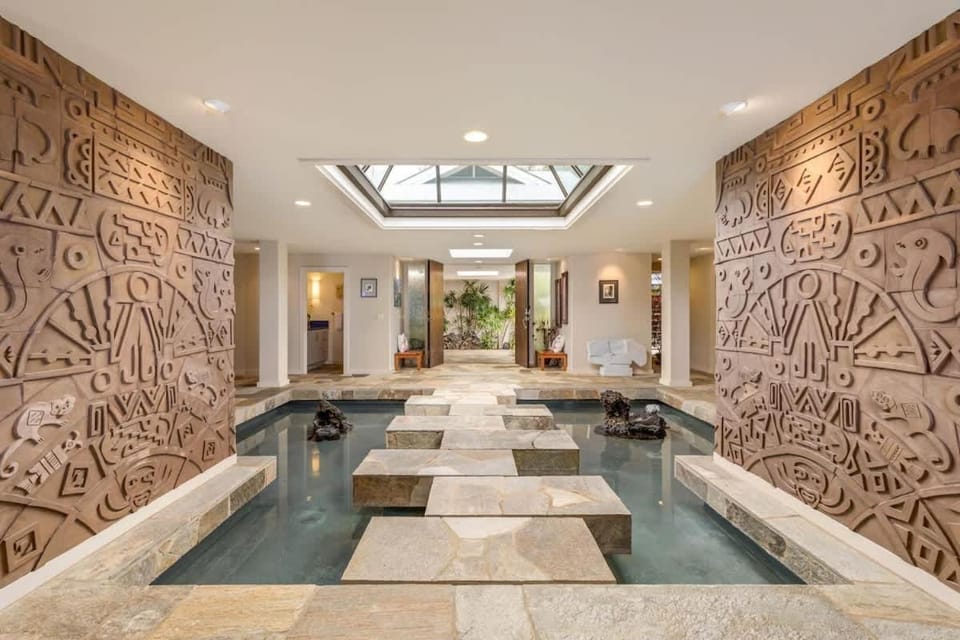Waterfall House - Hawaii House in Honalo