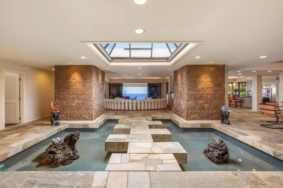 Waterfall House - Hawaii House in Honalo