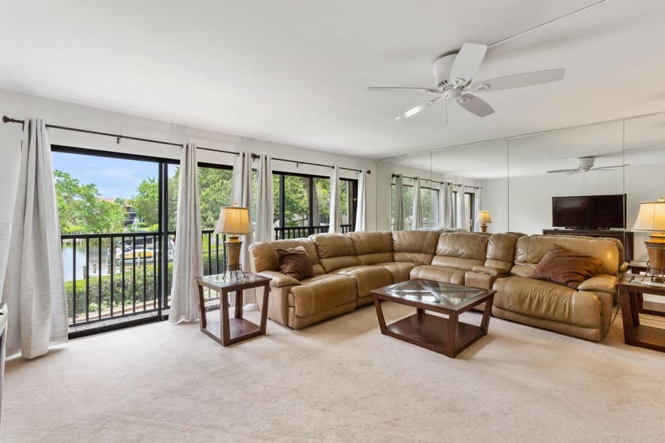 Midnight Cove 6327 #725 House in Siesta Key
